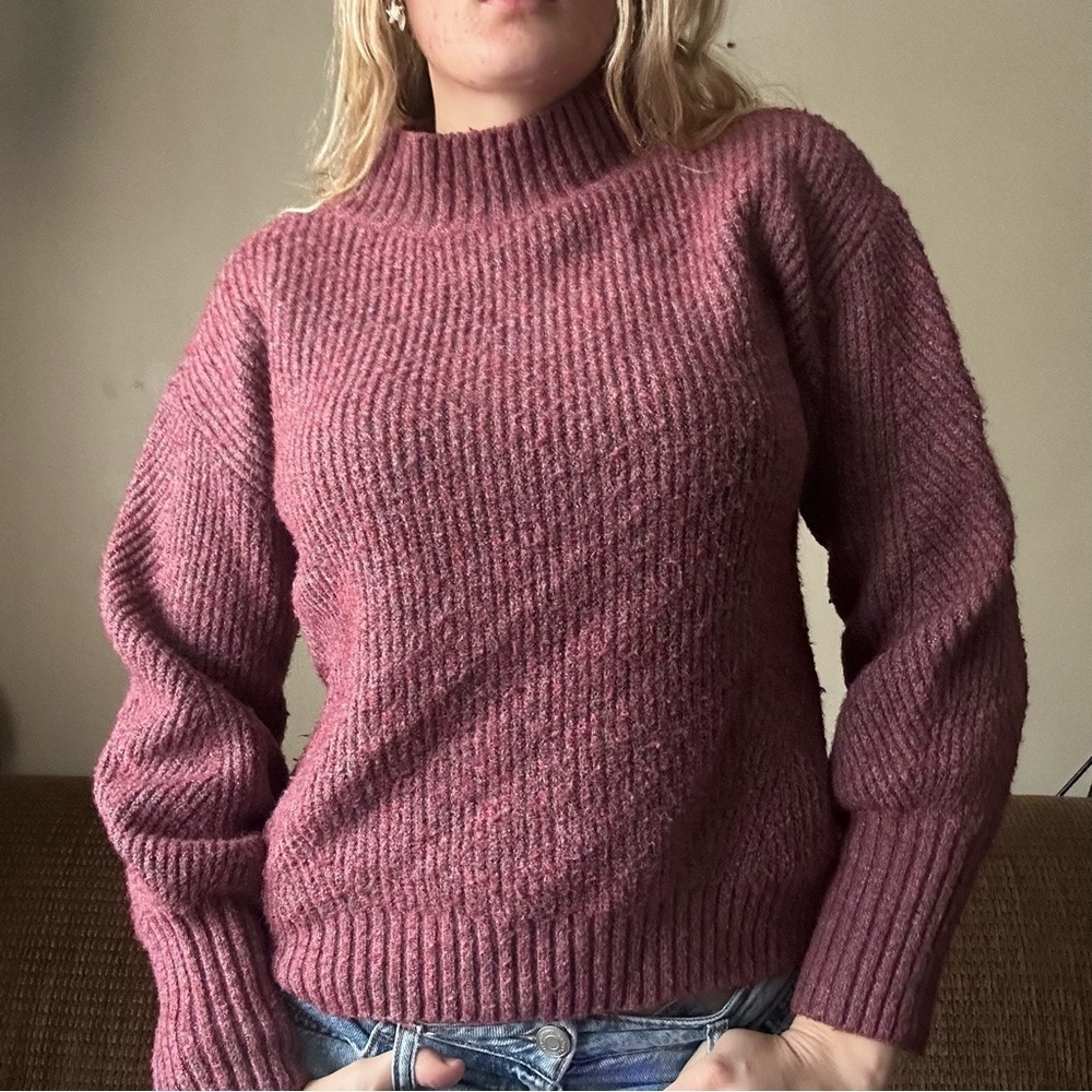 EVEREVE Gianna Plum Mock Neck Sweater M - Picture 5 of 6